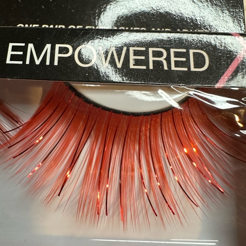 🩷5/$10 Pink Eyelash Kit - Picture 4 of 6
